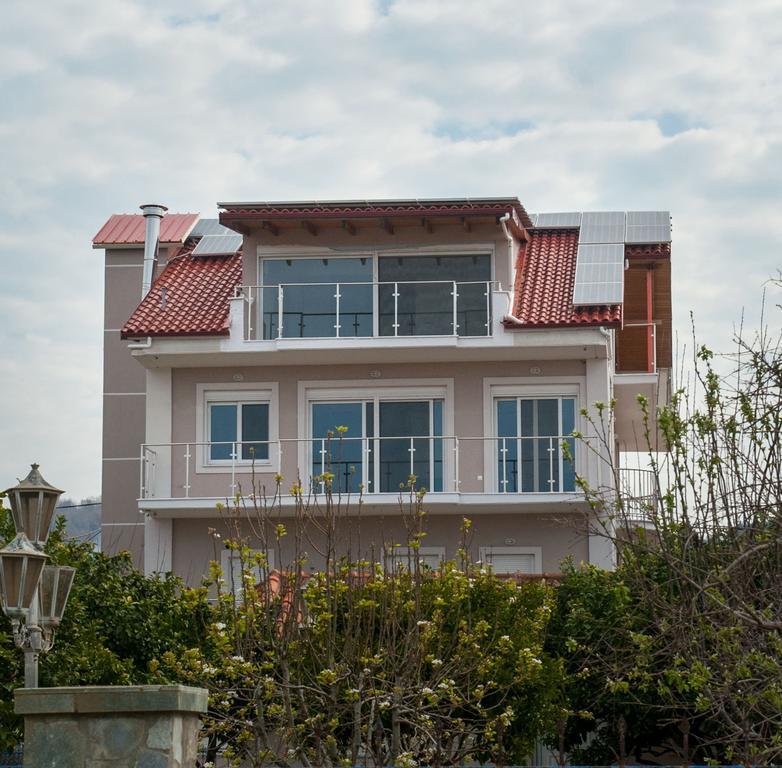 Vanessa'S Rooms & Apartments Kanali  Exterior photo